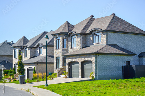 Fototapeta Naklejka Na Ścianę i Meble -  Living expensive homes in Canada.
