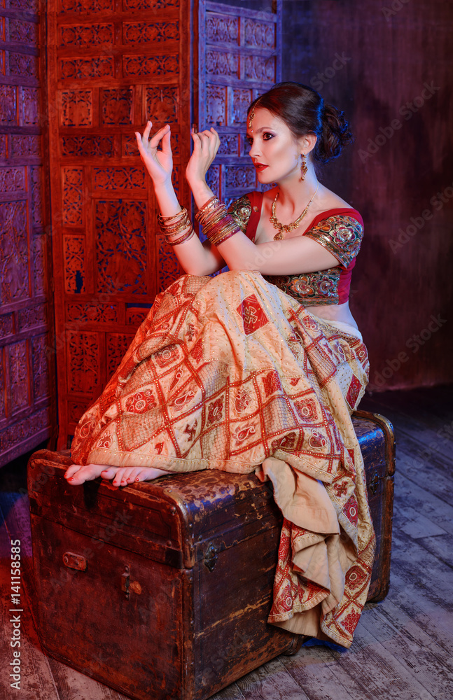 Fototapeta premium Young girl in Indian costume