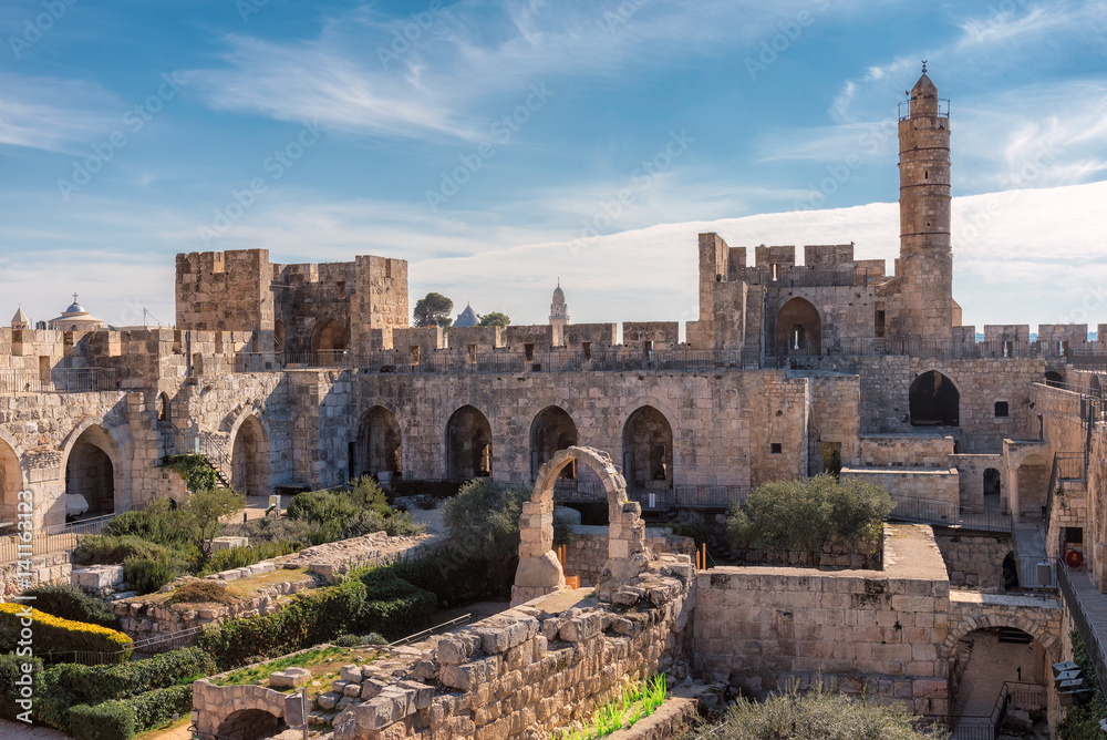 Naklejka premium Wieża Dawida w starożytnej Cytadeli Jerozolimskiej, w pobliżu Bramy Jafy na Starym Mieście w Jerozolimie w Izraelu.