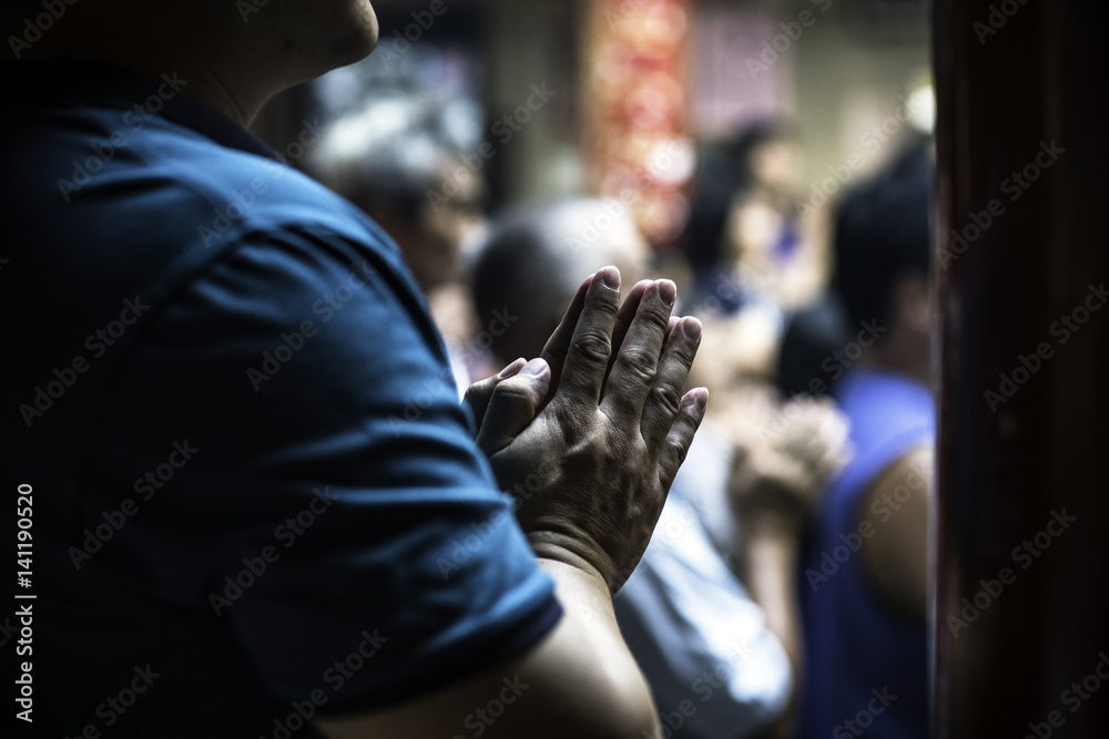 hands of worshipper hands of worshipper