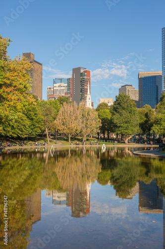 Autumn Park in Boston © MISHELLA