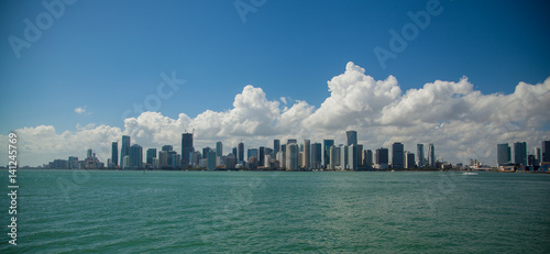 Miami city, vu de la mer à Bayside