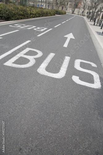 Wallpaper Mural Bus Lane Arrow Torontodigital.ca