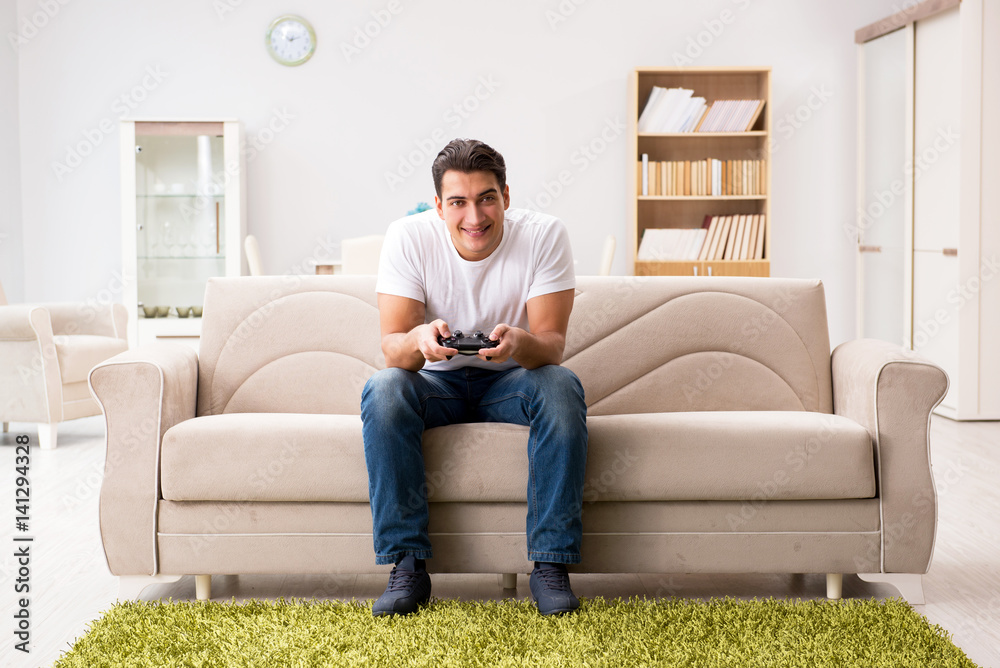 Man addicted to computer games Man addicted to computer games