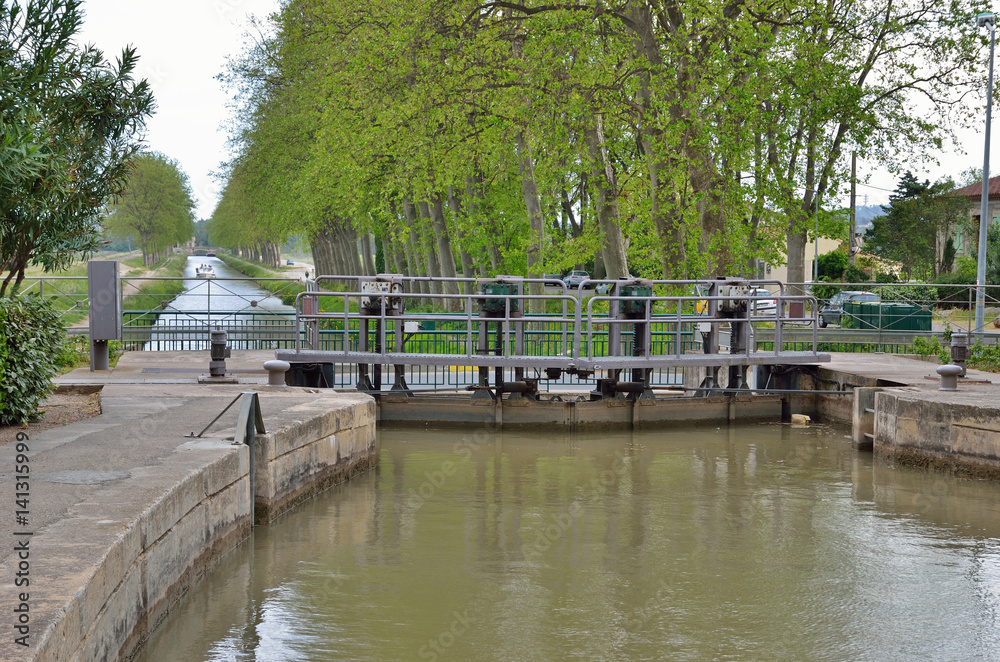 Gateway of the canal de Jonction