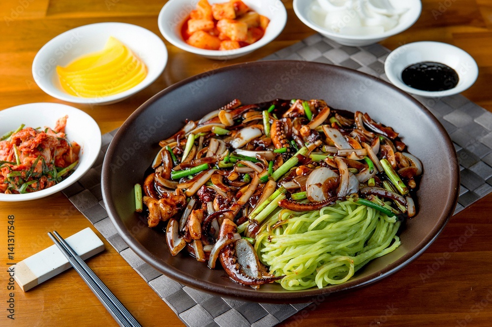 jajangmyeon, black-bean-sauce noodles 짜장면