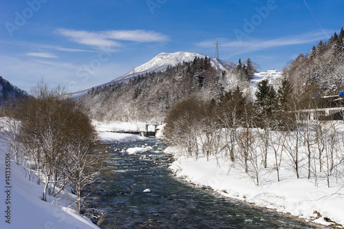 冬の川 © tetsusan