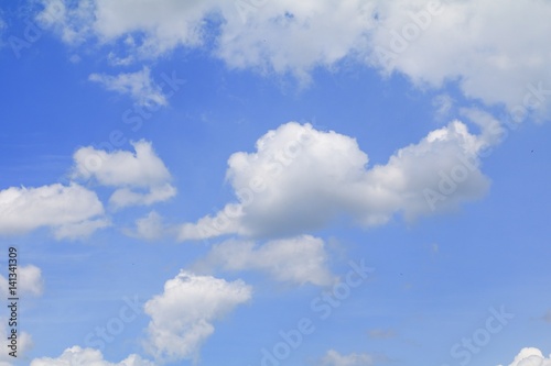 Fototapeta Naklejka Na Ścianę i Meble -  blue sky with big cloud and raincloud, art of nature beautiful and copy space for add text