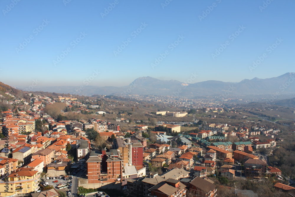 Mercogliano con Avellino sullo sfondo Mercogliano con Avellino sullo sfondo