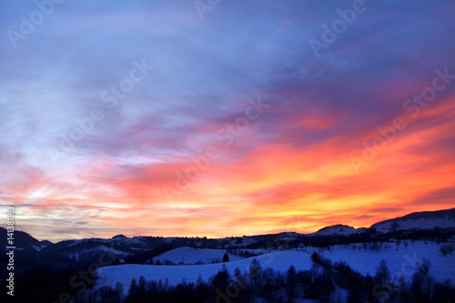 Fototapeta Naklejka Na Ścianę i Meble -  Dramatic sunset sky