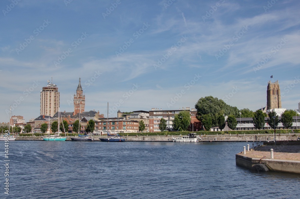 Dunkerque, port sur la Manche