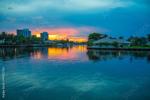 Sunset in Florida © MISHELLA