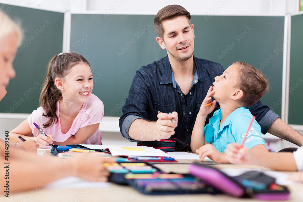 Grundschullehrer erklärt Grundschullehrer erklärt
