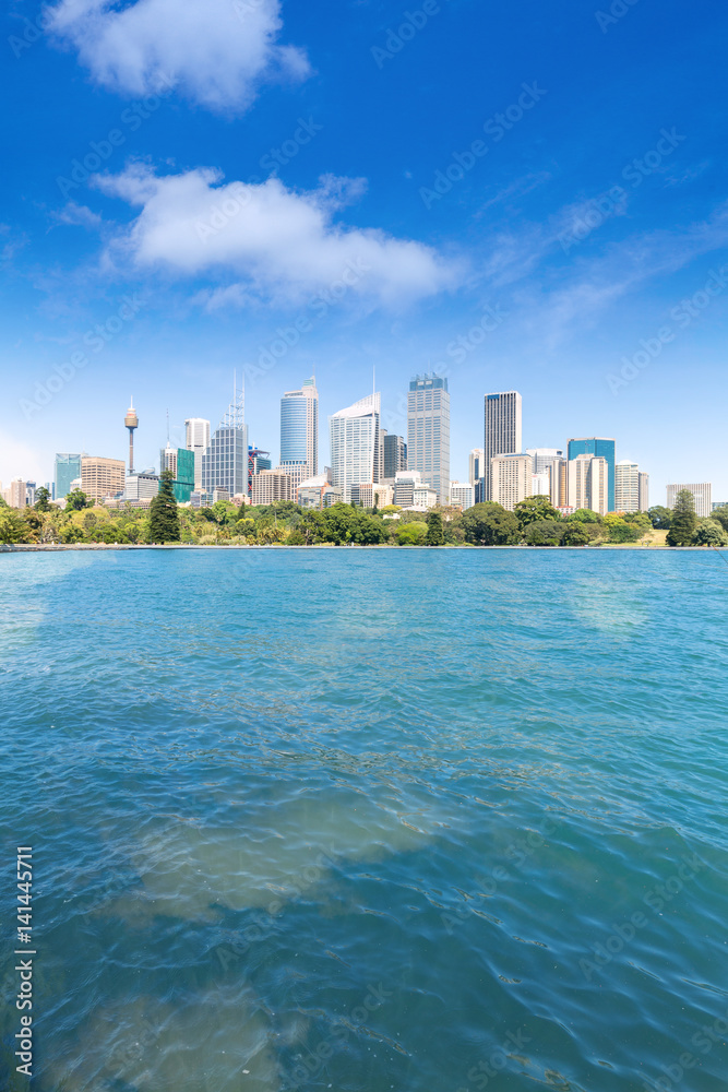 Fototapeta premium Sydney's skyline of urban architecture