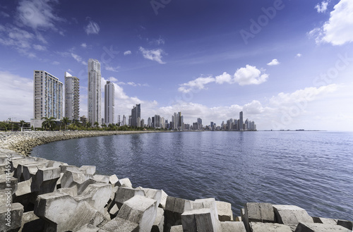 Ciudad de panama desde la cinta costera