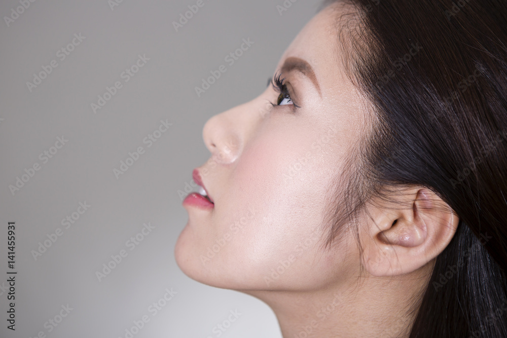 Obraz premium 女性のポートレート