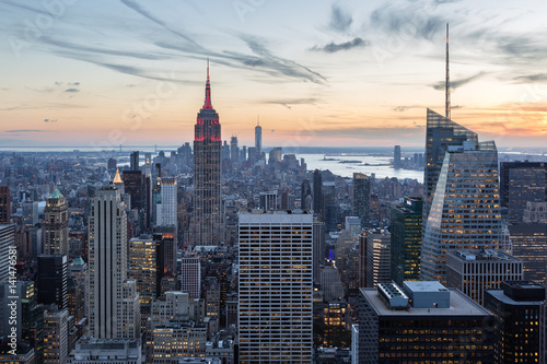 Vue panoramique sur Manhattan en fin de journ  e - New-York City - USA
