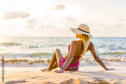 Woman at the beach in Thailand © Netfalls