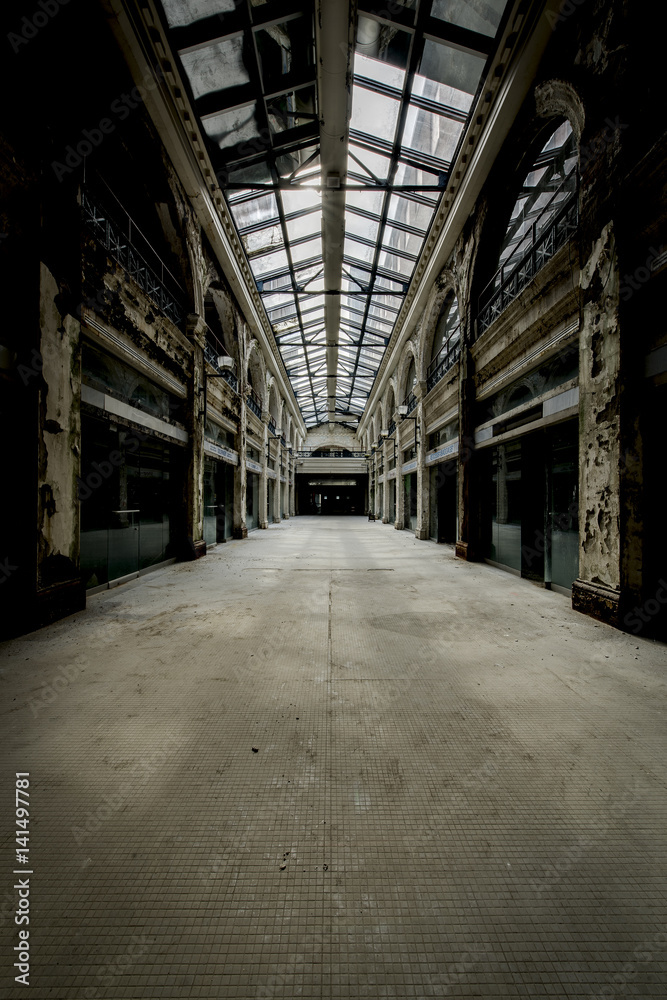 Abandoned Shopping Mall - Dayton, Ohio