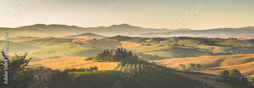 Obraz na płótnie Scenic Tuscany landscape panorama at sunrise, Val d'Orcia, Italy w salonie