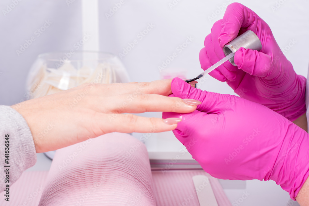 Manicure dłoni Manicure dłoni