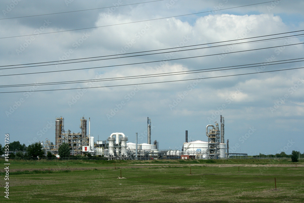 petrochemical and heavy industry in the North of the Netherlands