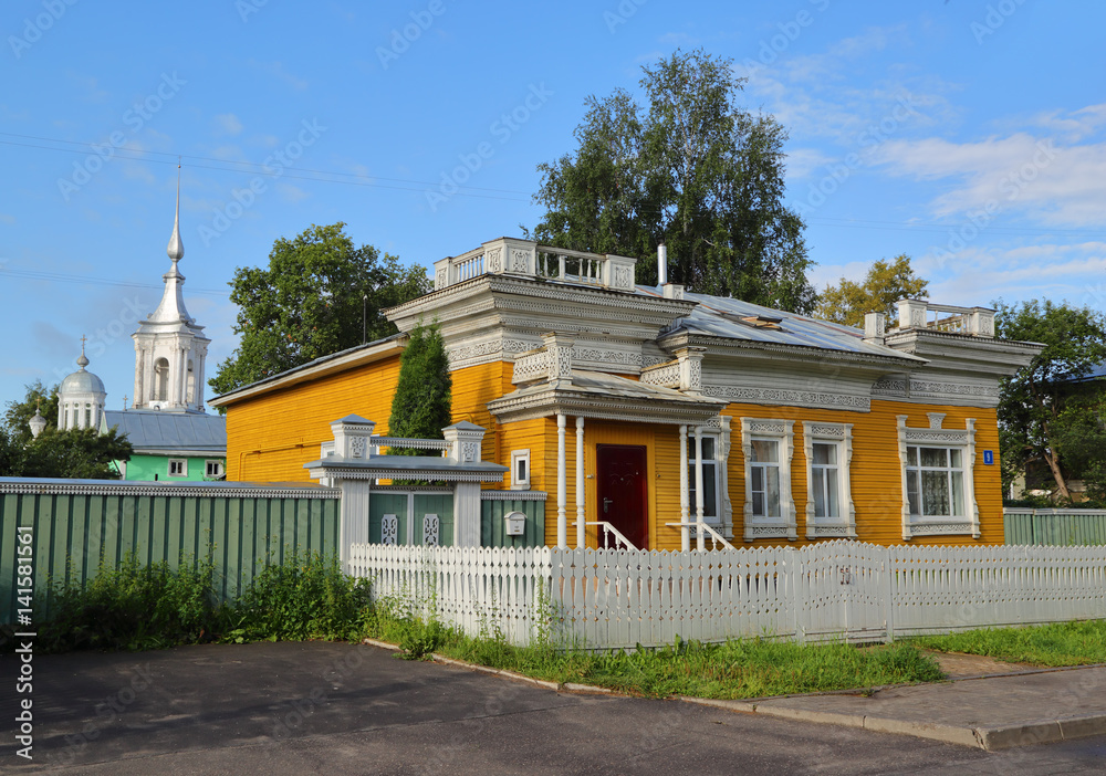 House with carved palisade in Vologda