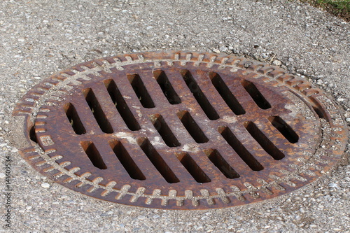 Rostiger Gullideckel