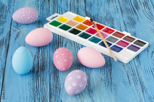 Painting hndmade easter eggs photo