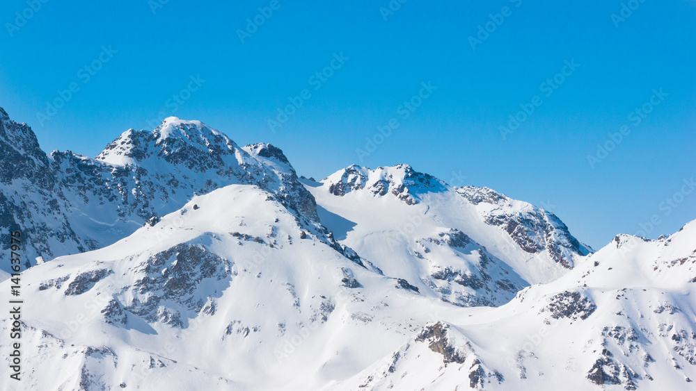 Österreichische Alpen in Ischgl Samnaun im Winter