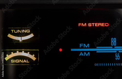 Vintage Tuner Signal And Tuning Meters