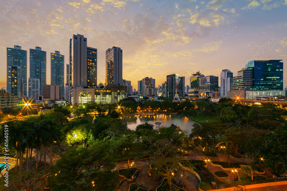 Fototapeta premium Sunset scence of Bangkok Panorama