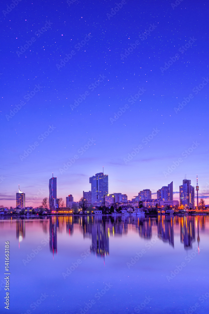 Obraz premium Vienna City Silhouette after Sunset