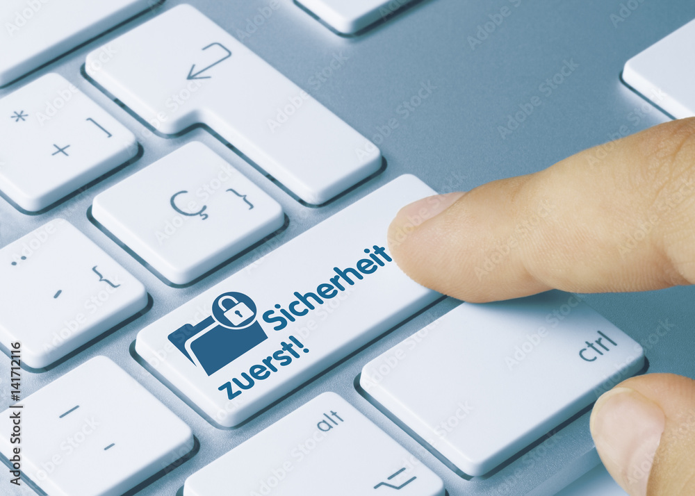 Fototapeta premium Sicherheit zuerst! 2