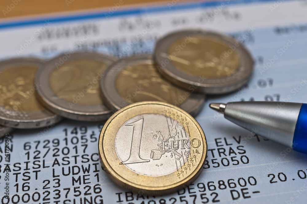 Kontoauszüge Banken Stock-Foto | Adobe Stock