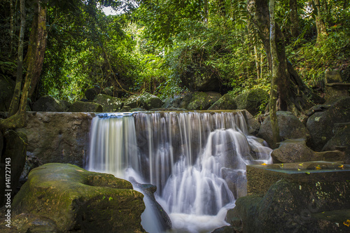 Fototapeta Naklejka Na Ścianę i Meble -  Wasserfall Thailand 