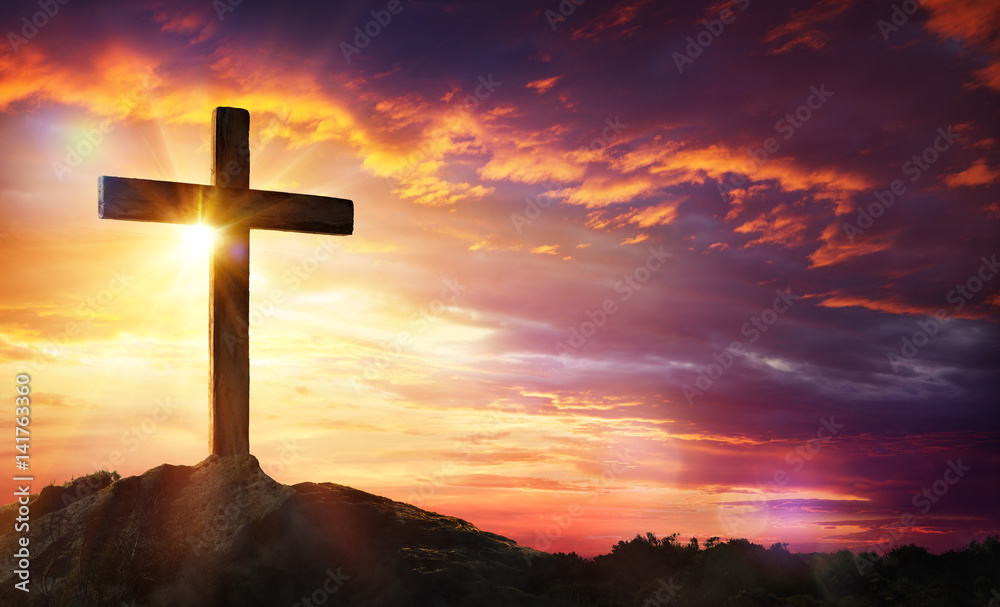 Obraz premium Crucifixion Of Jesus Christ - Cross At Sunset 