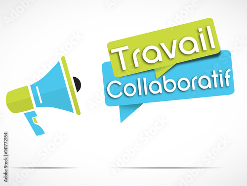 mégaphone : travail collaboratif