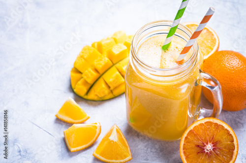 Mango orange juice smoothie