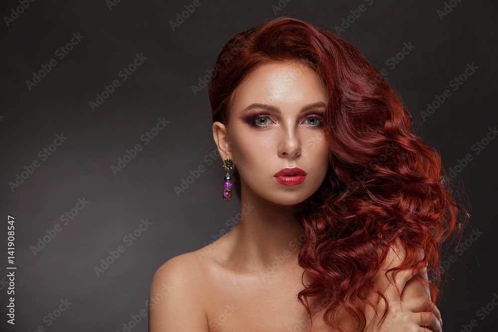 Beauty woman with beautiful make-up color . Beauty woman with beautiful make-up color .
