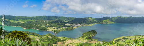 Twin lakes: Lagoa Azul and Lagoa Verde, Sete Cidades, Sao Miguel, Azores, Portugal