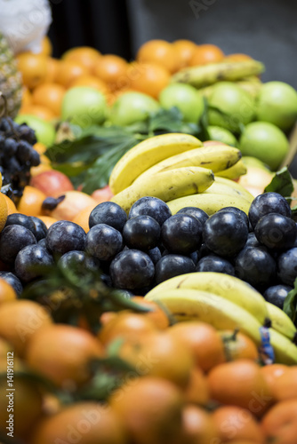 fruit  grapes on the counter sales  sales to retail market