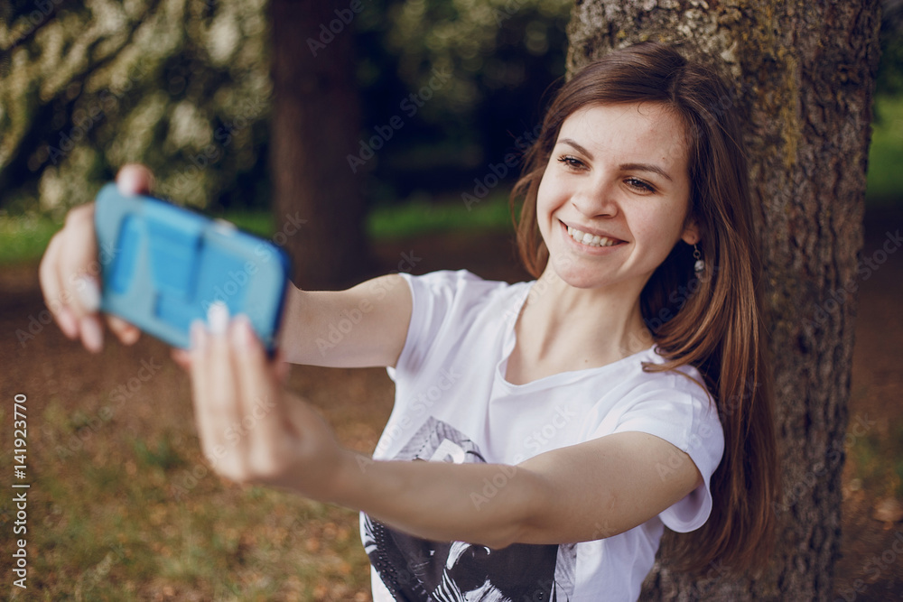 Naklejka premium three beautiful girls on walk