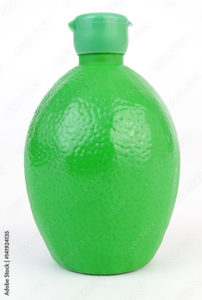 Plastic lime juice squeeze bottle with cap closed. Isolated. foto de