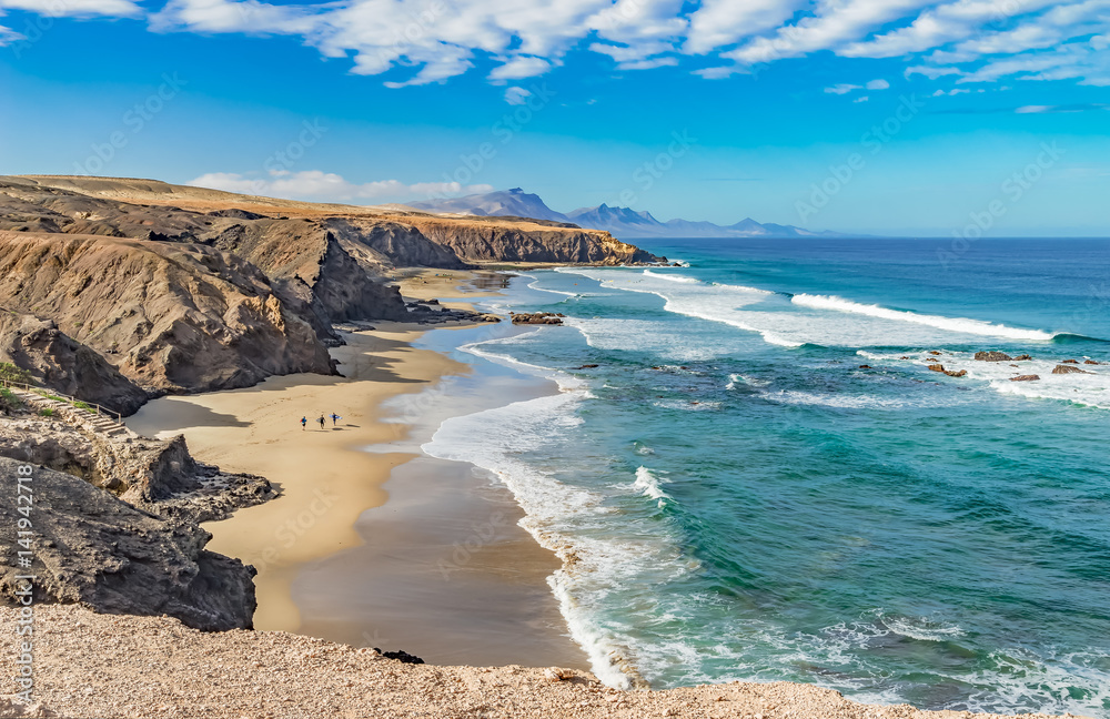 Fototapeta premium Atlantic dream bay na zachodnim wybrzeżu Fuerteventura Playa del Viejo Rey / Hiszpania
