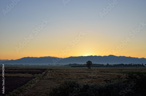 Fototapeta Naklejka Na Ścianę i Meble -  Mountain and Dawn Sky : Thailand