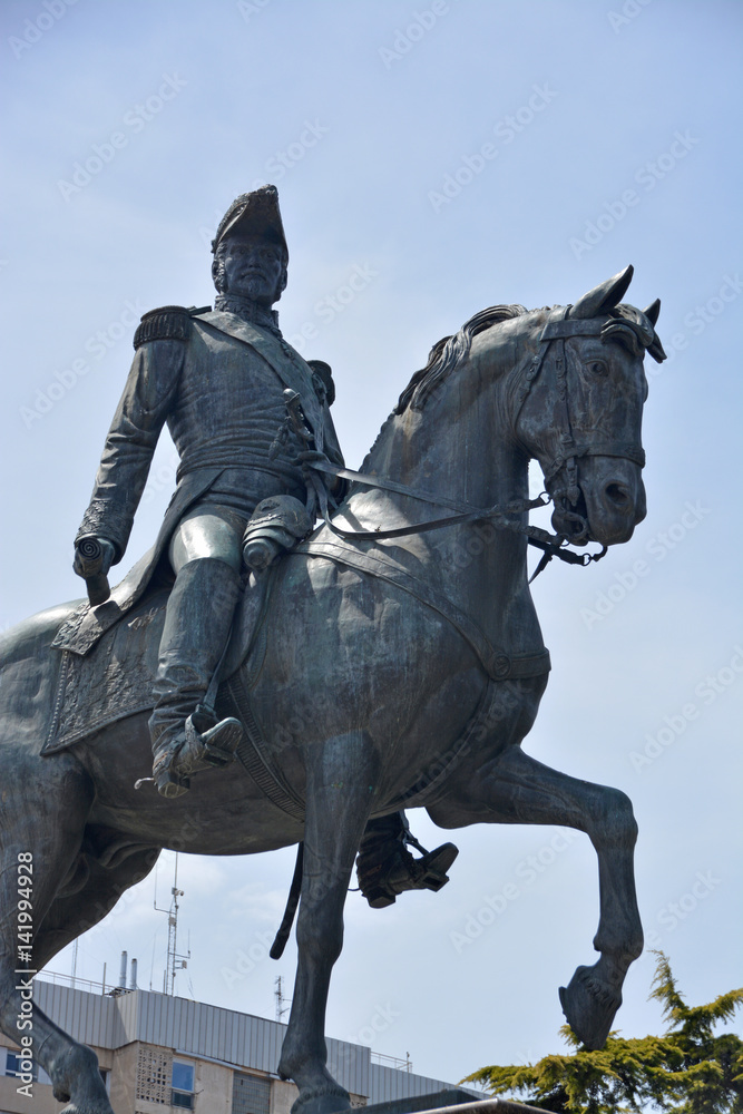 Fototapeta premium Escultura de Espartero de bronce