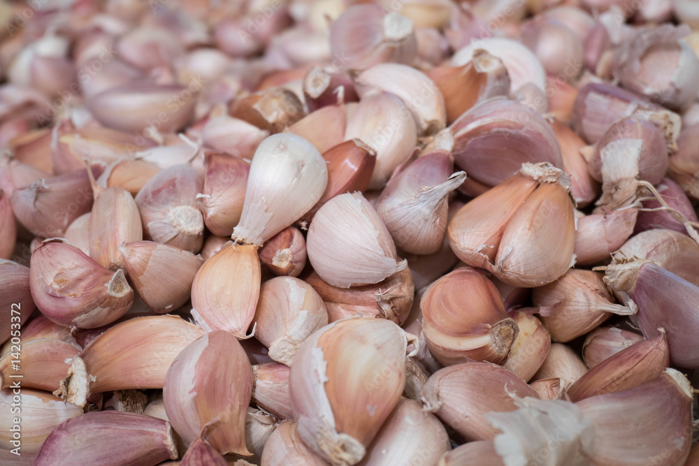 dry garlic in market for cooking, nature food
