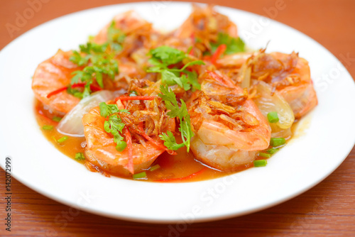 Deep Fried Shrimp with Tamarind Sauce on plate