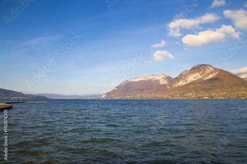 Lac d'Annecy © L.Bouvier